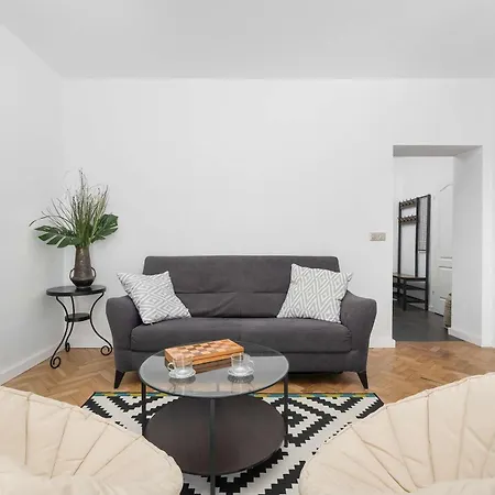 A Unique On The Market Square With A Balcony By Renters Apartament Wrocław