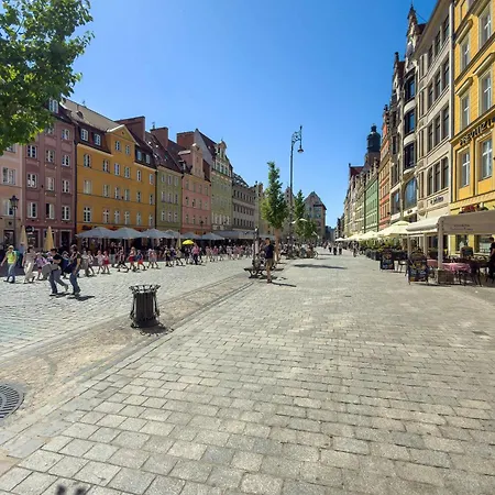 Apartament A Unique On The Market Square With A Balcony By Renters Wrocław